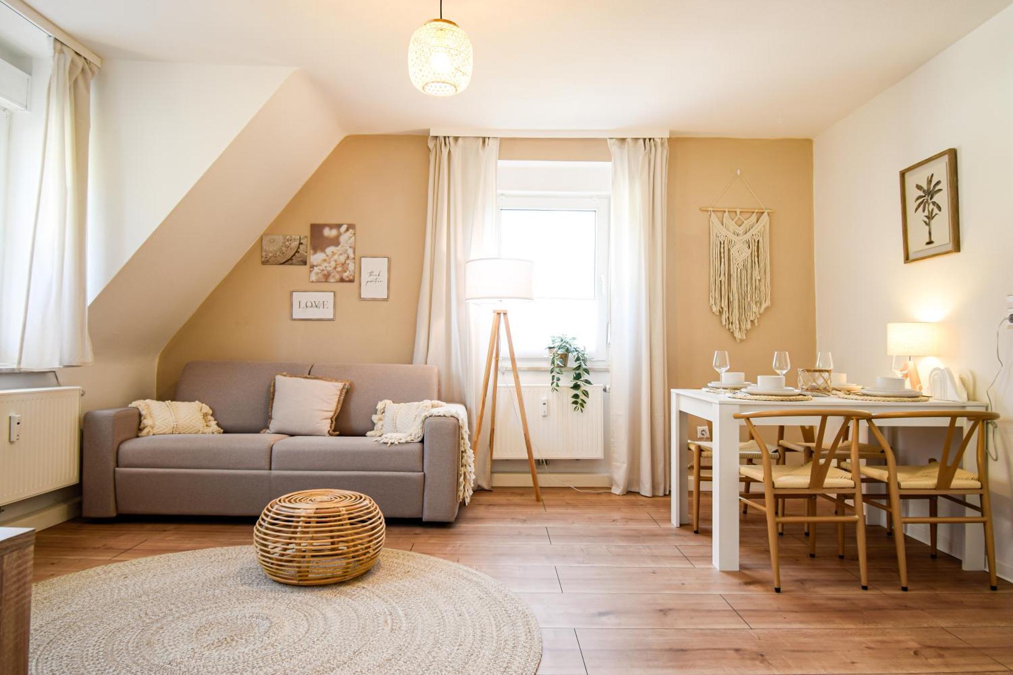 Boho-Apartment - Feel Like Home, Tiny Bathroom & Garage, 60M2 Mühlacker Dış mekan fotoğraf
